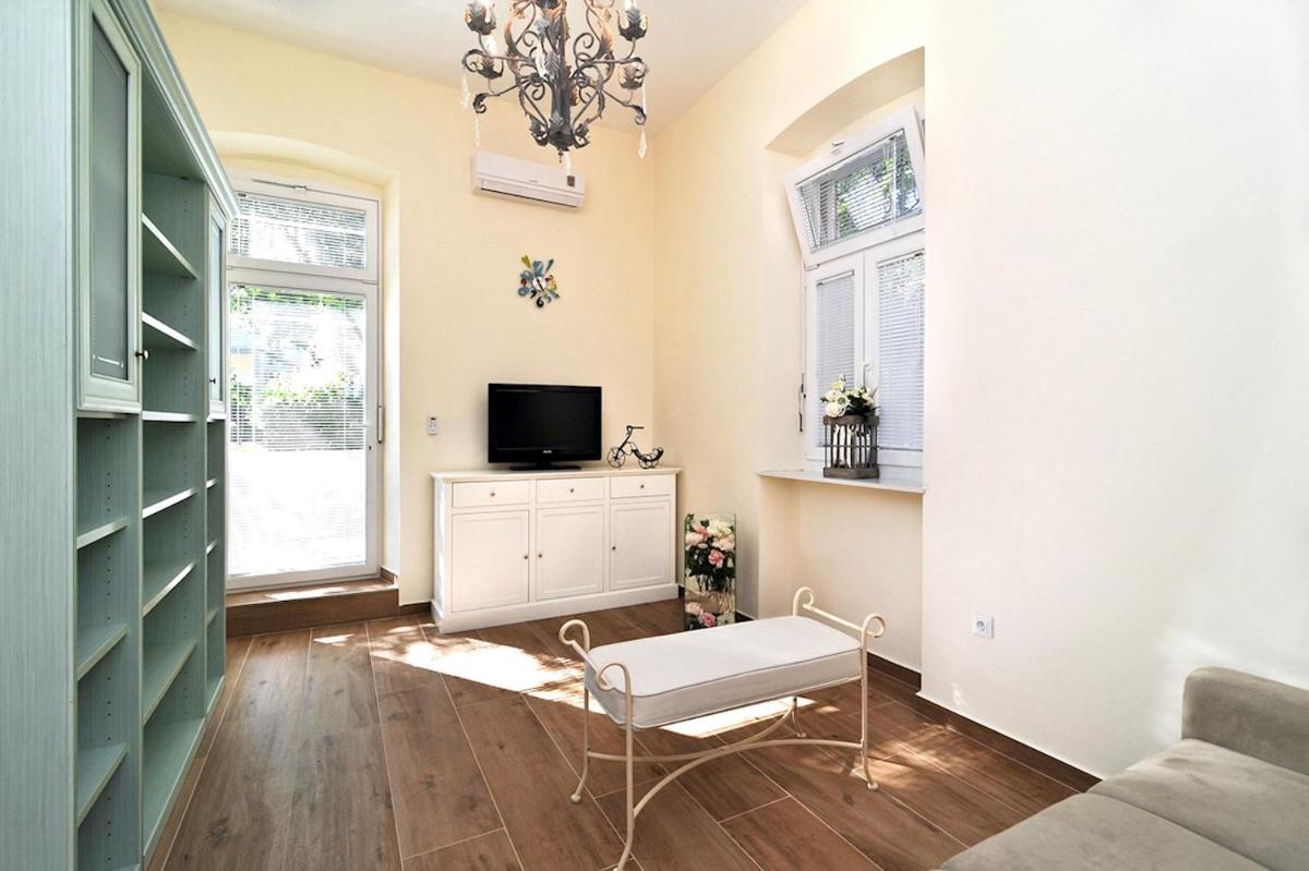 Apartments Villa Ida Zadar Bagian luar foto